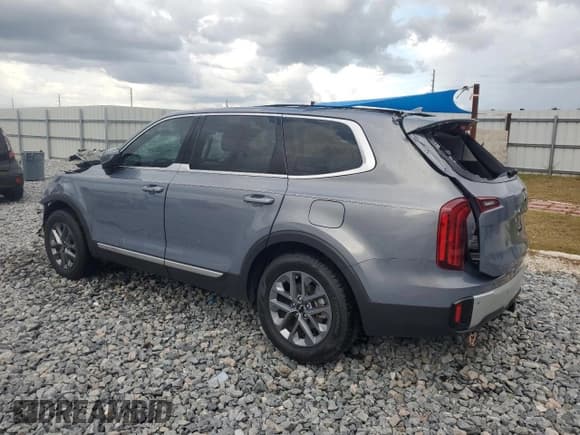 ✅ 2024 Kia Telluride LX • VIN: 5XYP24GC3RG517817 • Lot: 90111055. Listed on Copart with 40,521 mi. Free auction sales archive from the USA and detailed vehicle history report at DreamBid. Image 2.
