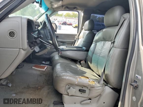 ✅ 2000 Chevrolet Silverado 1500 LS • VIN: 1GCEK19T0YE192196 • Лот: 70223264. Опубликован ранее на Copart с пробегом 202 418 миль. Бесплатный доступ к архиву аукционных продаж из США и подробный отчёт об истории автомобиля на DreamBid. Изображение 7.