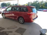 ✅ 2018 Toyota Sienna XLE • VIN: 5TDYZ3DC6JS957858 • Lot: 43574600. Wystawiony na IAAI z przebiegiem 91 442 mil. Bezpłatny archiwum sprzedaży aukcyjnych z USA i szczegółowy raport historii pojazdu na DreamBid. Zdjęcie 3.