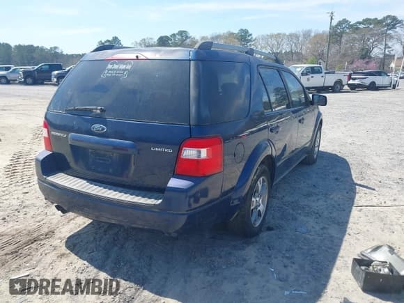 ✅ 2005 Ford Freestyle Limited • VIN: 1FMDK03195GA69554 • Lot: 41835638. Wystawiony na IAAI z przebiegiem Nie podano. Bezpłatny archiwum sprzedaży aukcyjnych z USA i szczegółowy raport historii pojazdu na DreamBid. Zdjęcie 4.