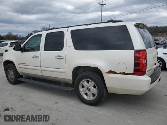 ✅ 2008 Chevrolet Suburban 2LT • VIN: 1GNFK16328R184691 • Lot: 81961984. Wystawiony na Copart z przebiegiem Nie podano. Bezpłatny archiwum sprzedaży aukcyjnych z USA i szczegółowy raport historii pojazdu na DreamBid. Zdjęcie 2.