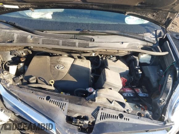 ✅ 2018 Toyota Sienna XLE • VIN: 5TDDZ3DC9JS207367 • Lot: 41877615. Listed on IAAI with 104,500 mi. Free auction sales archive from the USA and detailed vehicle history report at DreamBid. Image 10.