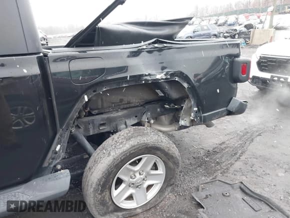 ✅ 2022 Jeep Gladiator Texas Trail • VIN: 1C6HJTAG1NL102451 • Лот: 40969999. Опубликован ранее на IAAI с пробегом 69 797 миль. Бесплатный доступ к архиву аукционных продаж из США и подробный отчёт об истории автомобиля на DreamBid. Изображение 6.
