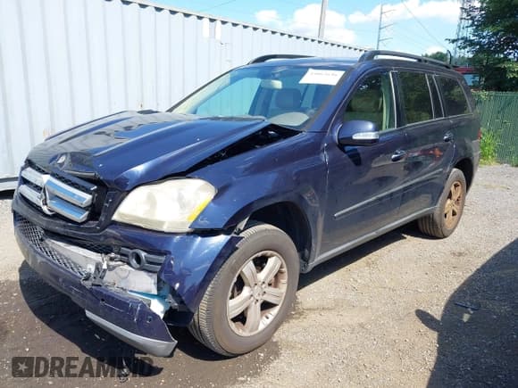 ✅ 2007 Mercedes-Benz GL 450 • VIN: 4JGBF71E17A246372 • Lot: 43062646. Listed on IAAI with 136,752 mi. Free auction sales archive from the USA and detailed vehicle history report at DreamBid. Image 2.