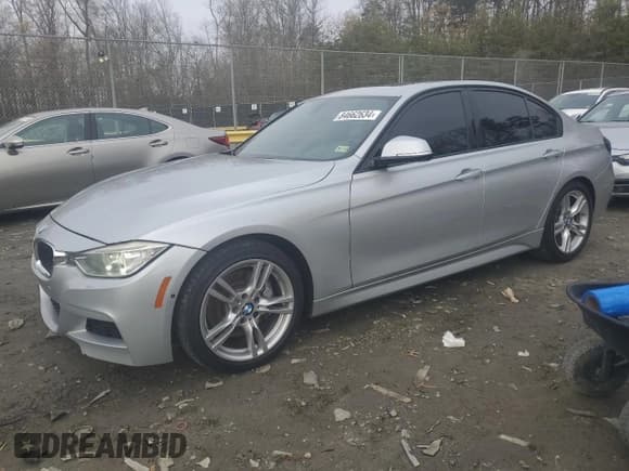 ✅ 2013 BMW 3 Series 335i • VIN: WBA3A9C54DF477049 • Lot: 84662634. Listed on Copart with 118,389 mi. Free auction sales archive from the USA and detailed vehicle history report at DreamBid. Image 1.