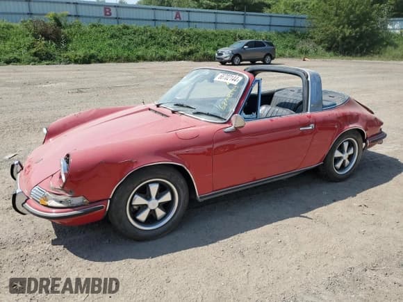 ✅ 1969 Porsche 911 • VIN: 119210805 • Lot: 68702144. Listed on Copart with 86,494 mi. Free auction sales archive from the USA and detailed vehicle history report at DreamBid. Image 1.