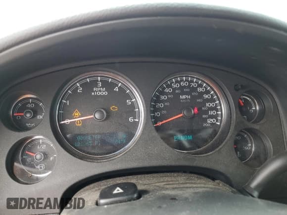 ✅ 2011 Chevrolet Suburban LS • VIN: 1GNSKHE37BR355760 • Lot: 60848905. Listed on Copart with 121,065 mi. Free auction sales archive from the USA and detailed vehicle history report at DreamBid. Image 9.