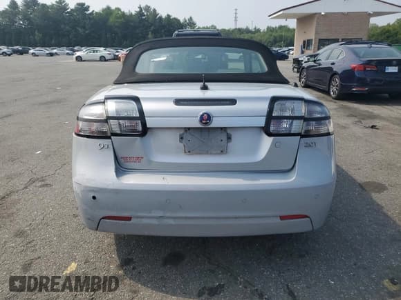 ✅ 2008 Saab 9-3 • VIN: YS3FB79YX86002734 • Lot: 59504615. Wystawiony na Copart z przebiegiem 121 225 mil. Bezpłatny archiwum sprzedaży aukcyjnych z USA i szczegółowy raport historii pojazdu na DreamBid. Zdjęcie 6.