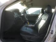 ✅ 2010 Chrysler 300 Touring • VIN: 2C3CA5CV3AH263227 • Lot: 82283745. Wystawiony na Copart z przebiegiem 137 760 mil. Bezpłatny archiwum sprzedaży aukcyjnych z USA i szczegółowy raport historii pojazdu na DreamBid. Zdjęcie 7.