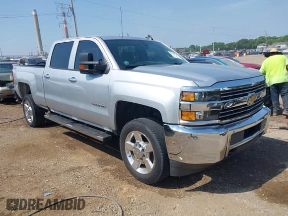 ✅ 2018 Chevrolet Silverado 2500HD Work Truck • VIN: 1GC1KUEG0JF185015 • Lot: 42571720. Listed on IAAI with 185,083 mi. Free auction sales archive from the USA and detailed vehicle history report at DreamBid. Image 1.
