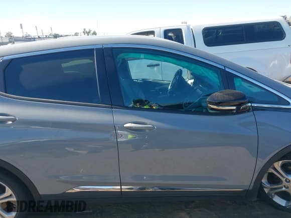 ✅ 2019 Chevrolet Bolt EV LT • VIN: 1G1FY6S01K4101703 • Lot: 40755775. Wystawiony na IAAI z przebiegiem 73 808 mil. Bezpłatny archiwum sprzedaży aukcyjnych z USA i szczegółowy raport historii pojazdu na DreamBid. Zdjęcie 12.