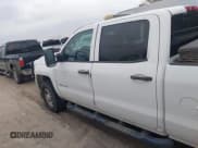 ✅ 2015 Chevrolet Silverado 2500HD Work Truck • VIN: 1GC1KUEG8FF149452 • Lot: 43589670. Wystawiony na IAAI z przebiegiem 313 050 mil. Bezpłatny archiwum sprzedaży aukcyjnych z USA i szczegółowy raport historii pojazdu na DreamBid. Zdjęcie 14.