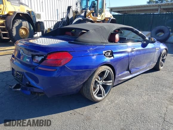 ✅ 2018 BMW M6 • VIN: WBS6G9C56JBM23844 • Лот: 41206052. Опубликован ранее на IAAI с пробегом 32 670 миль. Бесплатный доступ к архиву аукционных продаж из США и подробный отчёт об истории автомобиля на DreamBid. Изображение 4.