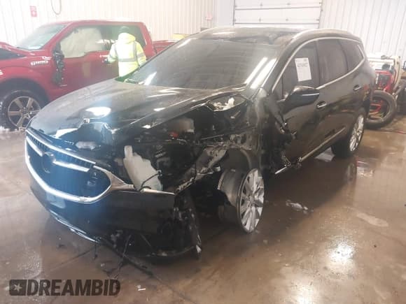 ✅ 2019 Buick Enclave Essence • VIN: 5GAEVAKW0KJ214354 • Лот: 43763027. Опубликован ранее на IAAI с пробегом 165 891 миль. Бесплатный доступ к архиву аукционных продаж из США и подробный отчёт об истории автомобиля на DreamBid. Изображение 2.