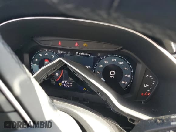 ✅ 2022 Audi Q3 Premium • VIN: WA1AUCF39N1001722 • Лот: 86718215. Опубликован ранее на Copart с пробегом 31 722 миль. Бесплатный доступ к архиву аукционных продаж из США и подробный отчёт об истории автомобиля на DreamBid. Изображение 9.