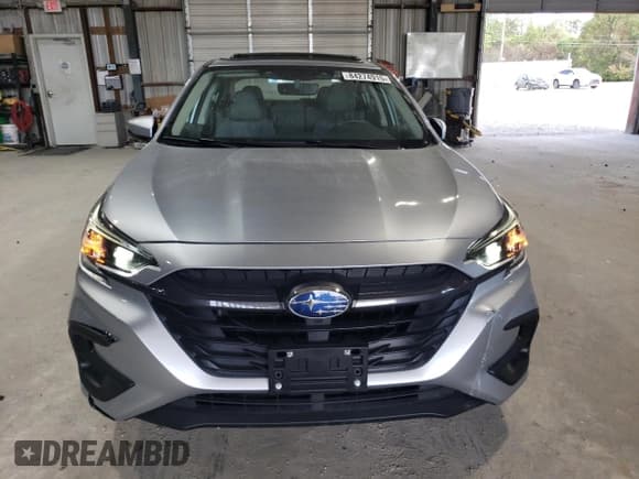 ✅ 2023 Subaru Legacy Limited • VIN: 4S3BWAN67P3015758 • Лот: 84274915. Опубликован ранее на Copart с пробегом 37 621 миль. Бесплатный доступ к архиву аукционных продаж из США и подробный отчёт об истории автомобиля на DreamBid. Изображение 5.