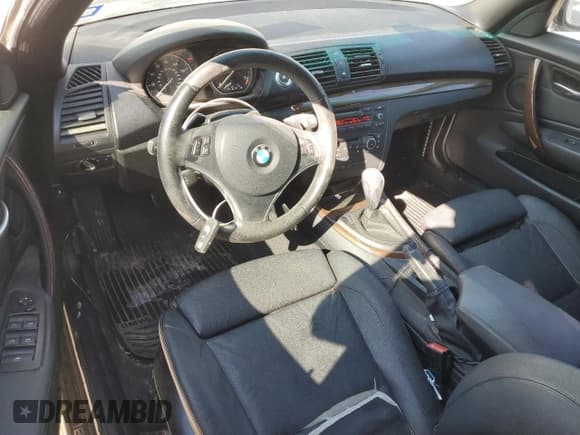✅ 2012 BMW 1 Series 128i • VIN: WBAUL7C53CVM82735 • Lot: 87107595. Listed on Copart with 144,972 mi. Free auction sales archive from the USA and detailed vehicle history report at DreamBid. Image 8.