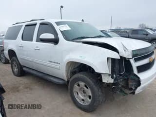 ✅ 2014 Chevrolet Suburban LT • VIN: 1GNSKJE77ER141415 • Lot: 41617749. Listed on IAAI with 226,571 mi. Free auction sales archive from the USA and detailed vehicle history report at DreamBid. Image 1.