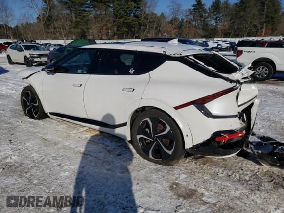 ✅ 2023 Kia EV6 GT-Line • VIN: KNDC4DLC2P5122192 • Lot: 89193525. Listed on Copart with 17,035 mi. Free auction sales archive from the USA and detailed vehicle history report at DreamBid. Image 2.