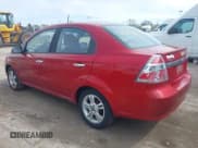 ✅ 2009 Chevrolet Aveo 2LT • VIN: KL1TG56E79B628297 • Lot: 42105783. Wystawiony na IAAI z przebiegiem 152 715 mil. Bezpłatny archiwum sprzedaży aukcyjnych z USA i szczegółowy raport historii pojazdu na DreamBid. Zdjęcie 3.