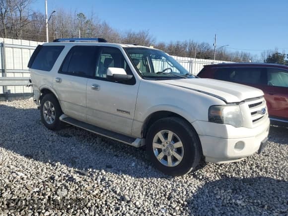 ✅ 2008 Ford Expedition Limited • VIN: 1FMFU19588LA14477 • Lot: 62988434. Listed on Copart with 149,000 mi. Free auction sales archive from the USA and detailed vehicle history report at DreamBid. Image 4.