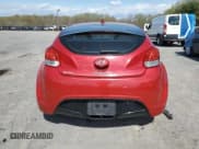 ✅ 2014 Hyundai Veloster • VIN: KMHTC6AD8EU184334 • Lot: 52919155. Wystawiony na Copart z przebiegiem 141 817 mil. Bezpłatny archiwum sprzedaży aukcyjnych z USA i szczegółowy raport historii pojazdu na DreamBid. Zdjęcie 6.