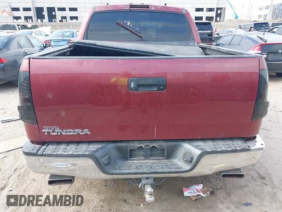 ✅ 2008 Toyota Tundra • VIN: 5TFEV54118X055230 • Lot: 42674945. Listed on IAAI with 358,991 mi. Free auction sales archive from the USA and detailed vehicle history report at DreamBid. Image 16.
