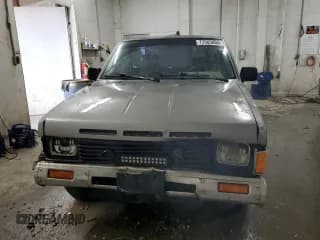 ✅ 1987 Nissan Hardbody E • VIN: JN6ND11S3HW057122 • Lot: 73303004. Wystawiony na Copart z przebiegiem 233 309 mil. Bezpłatny archiwum sprzedaży aukcyjnych z USA i szczegółowy raport historii pojazdu na DreamBid. Zdjęcie 5.