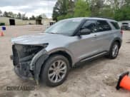 ✅ 2022 Ford Explorer XLT • VIN: 1FMSK7DH4NGA80828 • Lot: 51954795. Wystawiony na Copart z przebiegiem 77 651 mil. Bezpłatny archiwum sprzedaży aukcyjnych z USA i szczegółowy raport historii pojazdu na DreamBid. Zdjęcie 1.