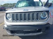 ✅ 2017 Jeep Renegade Sport • VIN: ZACCJAAB0HPG17128 • Lot: 43399126. Wystawiony na IAAI z przebiegiem 80 833 mil. Bezpłatny archiwum sprzedaży aukcyjnych z USA i szczegółowy raport historii pojazdu na DreamBid. Zdjęcie 6.