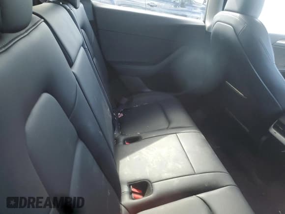 ✅ 2024 Tesla Model Y Long Range • VIN: 7SAYGDEE7RF088685 • Лот: 85380585. Опубликован ранее на Copart с пробегом 17 980 миль. Бесплатный доступ к архиву аукционных продаж из США и подробный отчёт об истории автомобиля на DreamBid. Изображение 10.