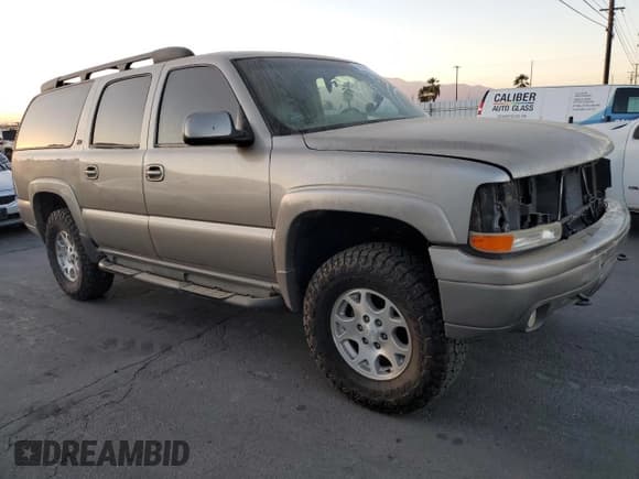 ✅ 2001 Chevrolet Suburban LT • VIN: 3GNFK16T01G222697 • Лот: 84206814. Опубликован ранее на Copart с пробегом 111 723 миль. Бесплатный доступ к архиву аукционных продаж из США и подробный отчёт об истории автомобиля на DreamBid. Изображение 4.