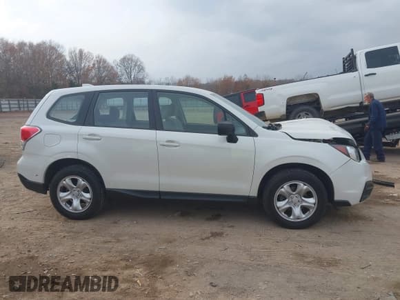 ✅ 2017 Subaru Forester • VIN: JF2SJAAC3HH437204 • Lot: 43754030. Wystawiony na IAAI z przebiegiem 140 781 mil. Bezpłatny archiwum sprzedaży aukcyjnych z USA i szczegółowy raport historii pojazdu na DreamBid. Zdjęcie 13.