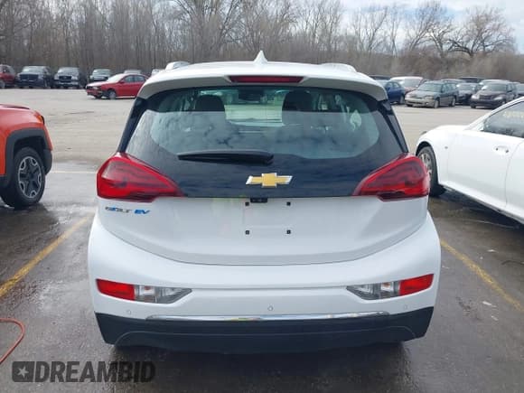 ✅ 2018 Chevrolet Bolt EV Premier • VIN: 1G1FX6S01J4139465 • Lot: 41876136. Wystawiony na IAAI z przebiegiem 36 805 mil. Bezpłatny archiwum sprzedaży aukcyjnych z USA i szczegółowy raport historii pojazdu na DreamBid. Zdjęcie 16.
