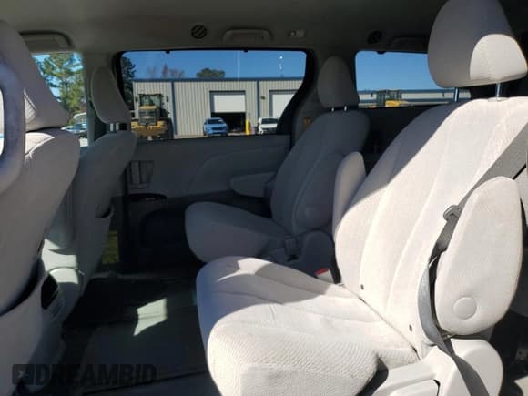 ✅ 2014 Toyota Sienna LE • VIN: 5TDJK3DC6ES073995 • Lot: 92179905. Wystawiony na Copart z przebiegiem 198 606 mil. Bezpłatny archiwum sprzedaży aukcyjnych z USA i szczegółowy raport historii pojazdu na DreamBid. Zdjęcie 11.