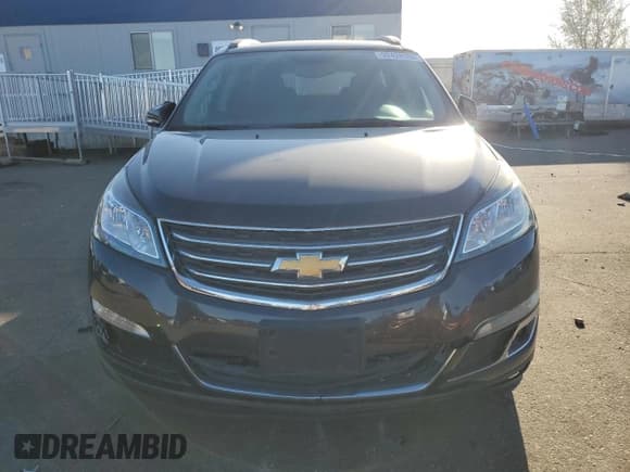 ✅ 2017 Chevrolet Traverse LT • VIN: 1GNKVGKDXHJ176649 • Lot: 92428155. Wystawiony na Copart z przebiegiem 124 495 mil. Bezpłatny archiwum sprzedaży aukcyjnych z USA i szczegółowy raport historii pojazdu na DreamBid. Zdjęcie 5.