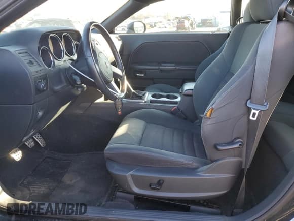 ✅ 2010 Dodge Challenger R/T Classic • VIN: 2B3CJ5DT7AH223971 • Lot: 48508455. Wystawiony na Copart z przebiegiem 179 573 mil. Bezpłatny archiwum sprzedaży aukcyjnych z USA i szczegółowy raport historii pojazdu na DreamBid. Zdjęcie 7.