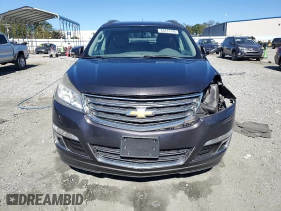 ✅ 2015 Chevrolet Traverse LT • VIN: 1GNKVGKD3FJ337873 • Lot: 86217145. Wystawiony na Copart z przebiegiem 131 948 mil. Bezpłatny archiwum sprzedaży aukcyjnych z USA i szczegółowy raport historii pojazdu na DreamBid. Zdjęcie 5.