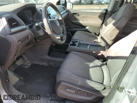 ✅ 2019 Honda Odyssey • VIN: 5FNRL6H4XKB507307 • Lot: 57158565. Listed on Copart with 195,800 mi. Free auction sales archive from the USA and detailed vehicle history report at DreamBid. Image 7.