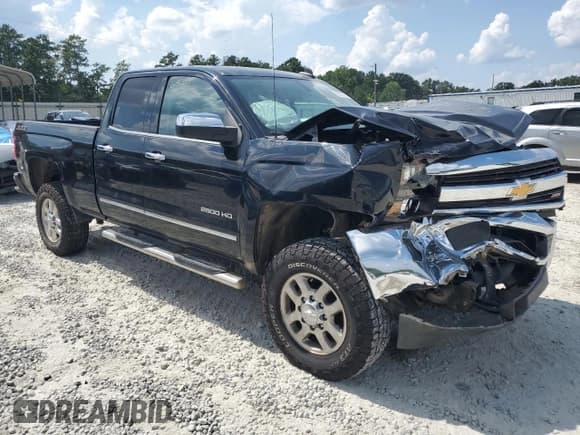 ✅ 2015 Chevrolet Silverado 1500 • VIN: 1GC2CWEG8FZ556585 • Лот: 63701795. Опубликован ранее на Copart с пробегом 126 164 миль. Бесплатный доступ к архиву аукционных продаж из США и подробный отчёт об истории автомобиля на DreamBid. Изображение 4.