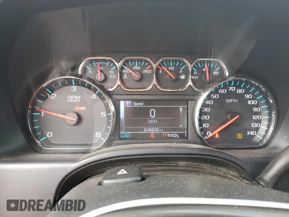 ✅ 2018 Chevrolet Silverado 2500HD LT • VIN: 1GC1KVEG0JF156233 • Lot: 42745605. Wystawiony na Copart z przebiegiem 249 206 mil. Bezpłatny archiwum sprzedaży aukcyjnych z USA i szczegółowy raport historii pojazdu na DreamBid. Zdjęcie 9.