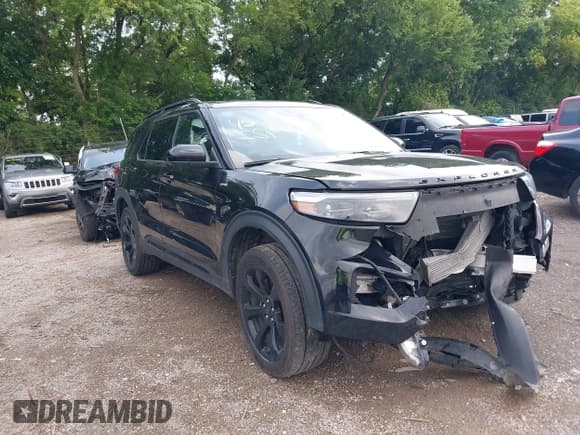 ✅ 2022 Ford Explorer ST-Line • VIN: 1FMSK8KH7NGC15129 • Lot: 42741177. Listed on IAAI with 83,674 mi. Free auction sales archive from the USA and detailed vehicle history report at DreamBid. Image 1.