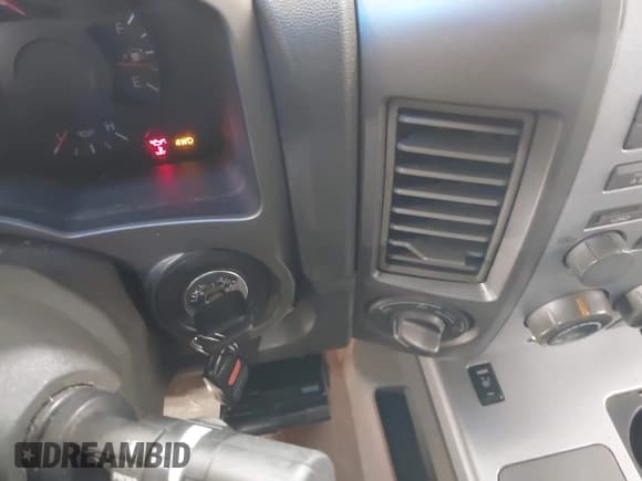 ✅ 2005 Nissan Titan LE • VIN: 1N6AA07B55N500154 • Lot: 42455068. Listed on IAAI with 147,180 mi. Free auction sales archive from the USA and detailed vehicle history report at DreamBid. Image 11.