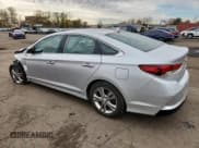 ✅ 2019 Hyundai Sonata SEL • VIN: 5NPE34AF2KH820870 • Lot: 90813495. Listed on Copart with 16,796 mi. Free auction sales archive from the USA and detailed vehicle history report at DreamBid. Image 2.