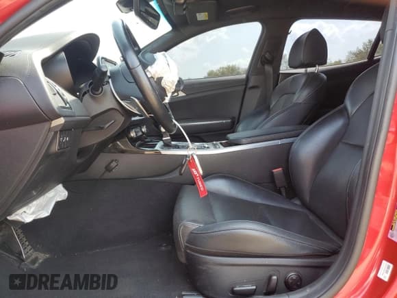 ✅ 2021 Kia Stinger GT • VIN: KNAE35LC9M6092953 • Lot: 67580585. Wystawiony na Copart z przebiegiem 51 951 mil. Bezpłatny archiwum sprzedaży aukcyjnych z USA i szczegółowy raport historii pojazdu na DreamBid. Zdjęcie 7.