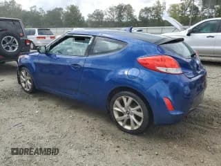 ✅ 2017 Hyundai Veloster • VIN: KMHTC6AD0HU310352 • Lot: 73225794. Wystawiony na Copart z przebiegiem 88 999 mil. Bezpłatny archiwum sprzedaży aukcyjnych z USA i szczegółowy raport historii pojazdu na DreamBid. Zdjęcie 2.