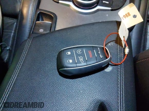 ✅ 2018 Alfa Romeo Giulia Ti Sport • VIN: ZARFAEEN8J7597597 • Лот: 41463527. Опубликован ранее на IAAI с пробегом 47 051 миль. Бесплатный доступ к архиву аукционных продаж из США и подробный отчёт об истории автомобиля на DreamBid. Изображение 11.