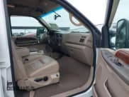 ✅ 2000 Ford Excursion Limited • VIN: 1FMNU43S0YEC77191 • Лот: 41593538. Опубликован ранее на IAAI с пробегом 207 847 миль. Бесплатный доступ к архиву аукционных продаж из США и подробный отчёт об истории автомобиля на DreamBid. Изображение 5.