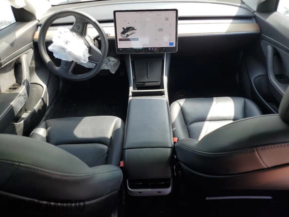 ✅ 2020 Tesla Model 3 Standard Range Plus • VIN: 5YJ3E1EA8LF612264 • Lot: 56191505. Wystawiony na Copart z przebiegiem 111 228 mil. Bezpłatny archiwum sprzedaży aukcyjnych z USA i szczegółowy raport historii pojazdu na DreamBid. Zdjęcie 8.