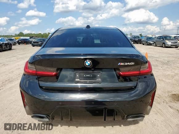 2024 BMW 3 Series M340i z VIN 3MW49FS04R8E28399, wystawiony jako Copart lot #58225065 z przebiegiem 20 644 mil mil oraz Szkoda całkowita • Salvage title. Historia ofert i sprzedaży dostępna na DreamBid. Obrazek 6.